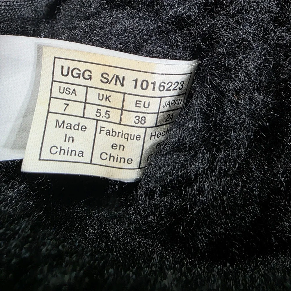 UGG step into